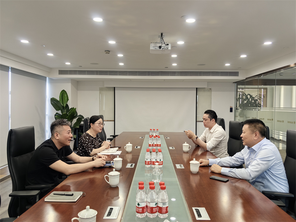 党委副书记、总经理 朱庆良 集美楼宇.jpg