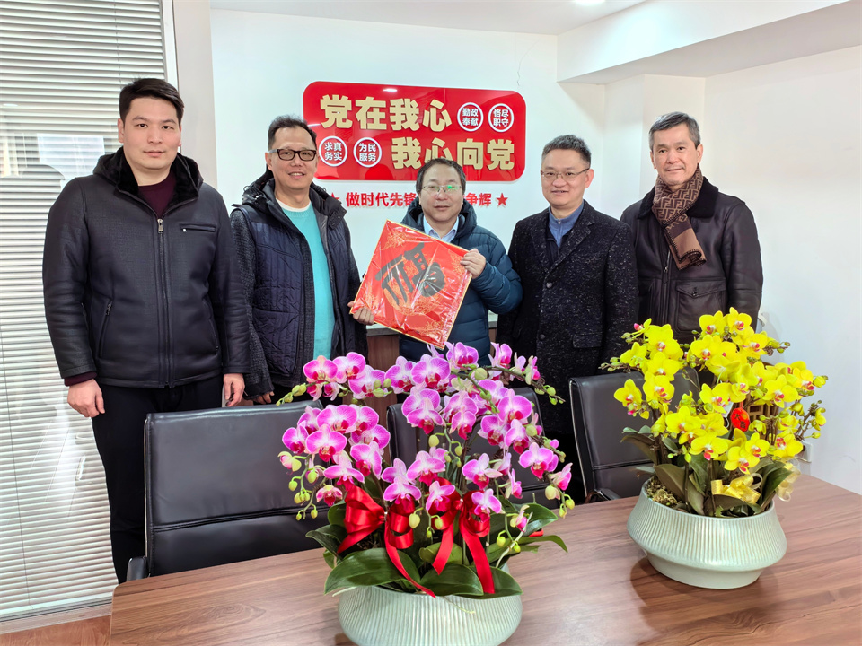 滔隆1.jpg